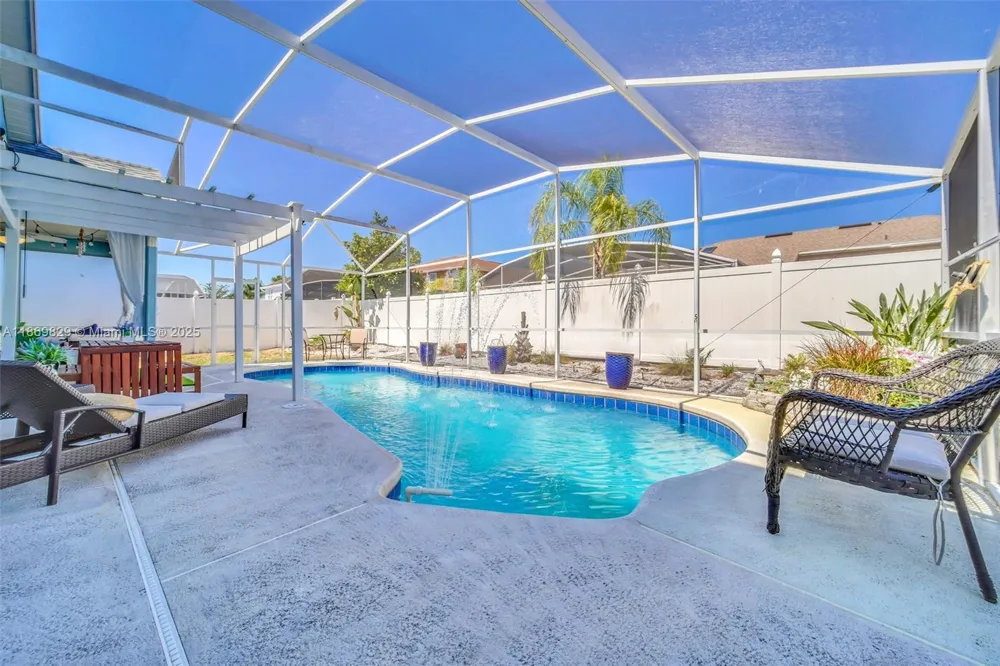 2915 Pembridge St Kissimmee, FL 34747