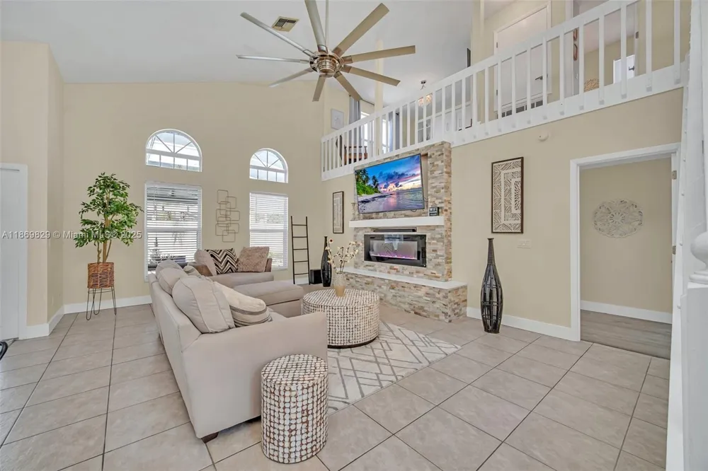 2915 Pembridge St Kissimmee, FL 34747