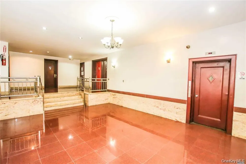 4333 48th Street #3B Sunnyside, NY 11104