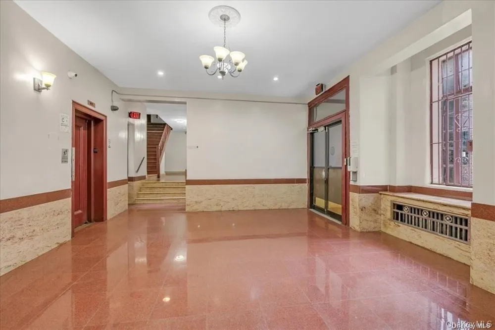 4333 48th Street #3B Sunnyside, NY 11104