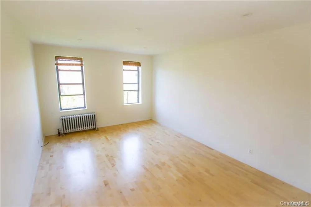 43-33 48 STREET #6D Sunnyside, NY 11104