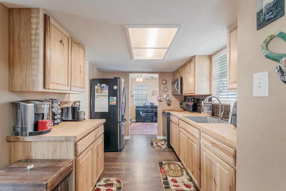 310 County Road 336 #B Tuscola, TX 79562