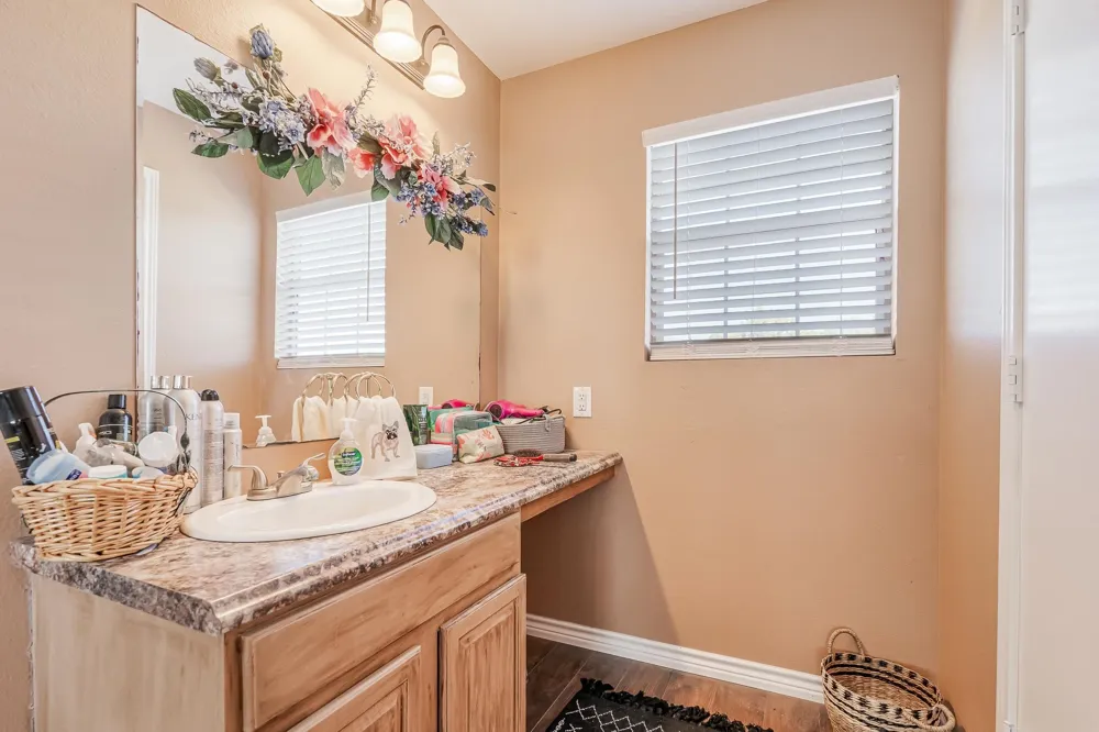 310 County Road 336 #B Tuscola, TX 79562