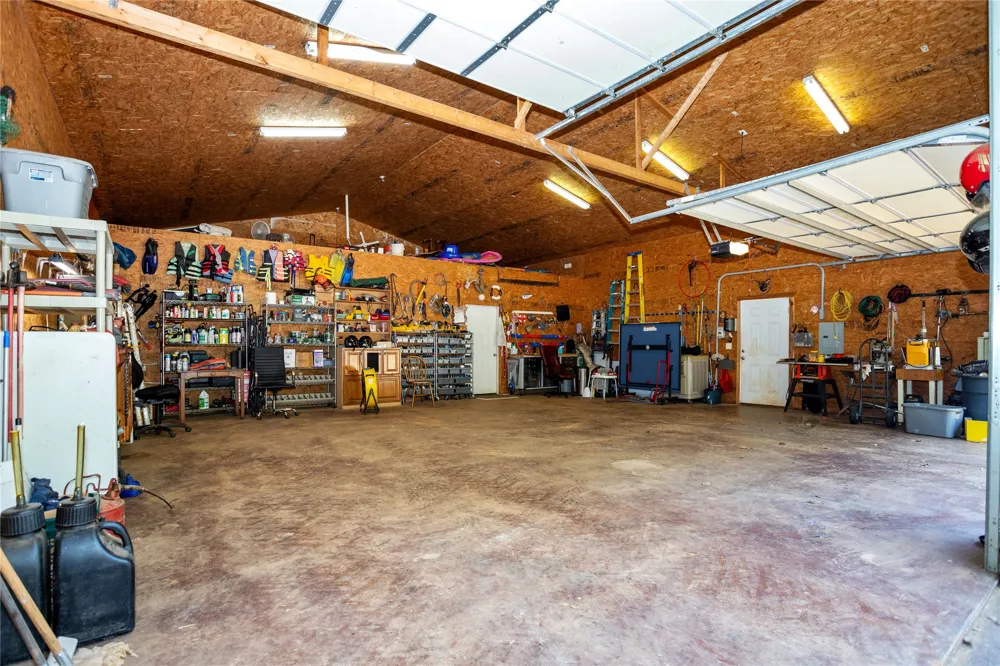 649 An County Road 1215 Grapeland, TX 75844