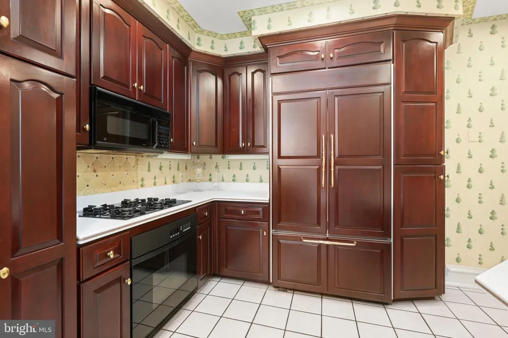 700 WASHINGTON PLACE #2D Baltimore, MD 21201