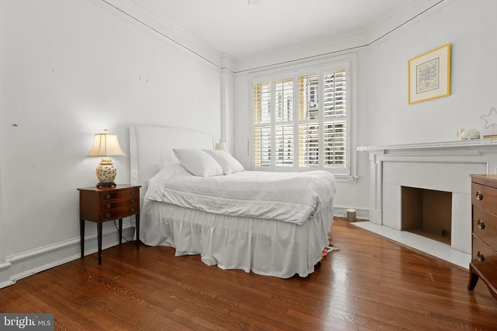 700 WASHINGTON PLACE #2D Baltimore, MD 21201