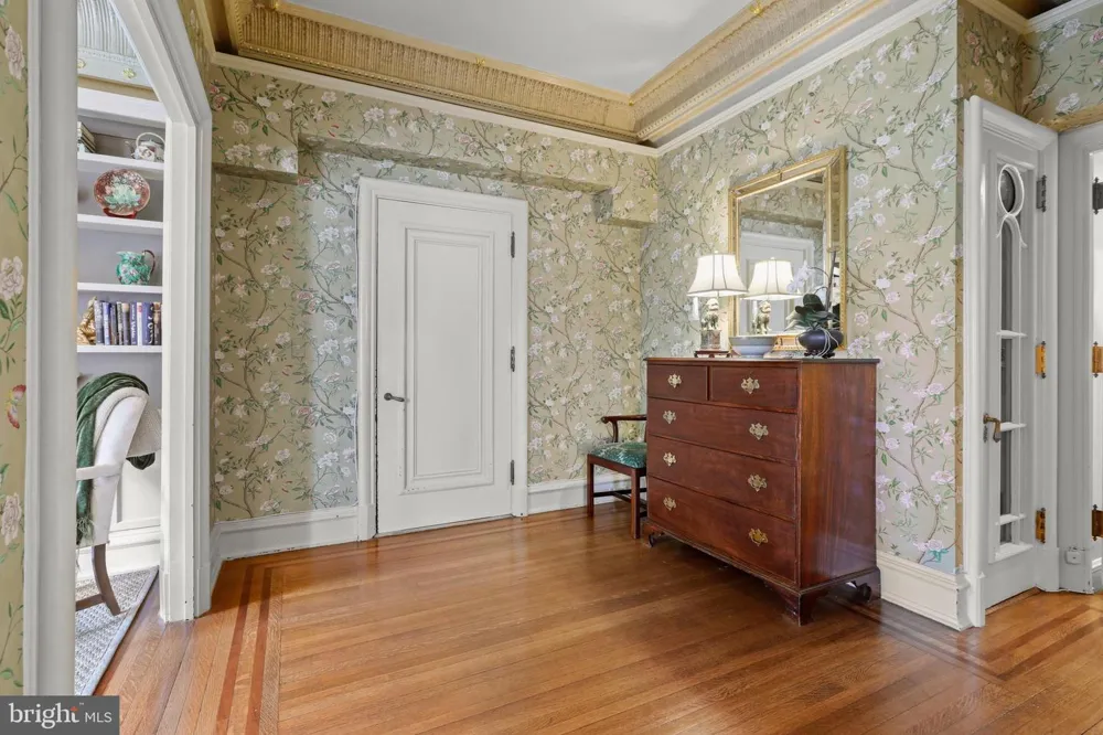 700 WASHINGTON PLACE #2D Baltimore, MD 21201