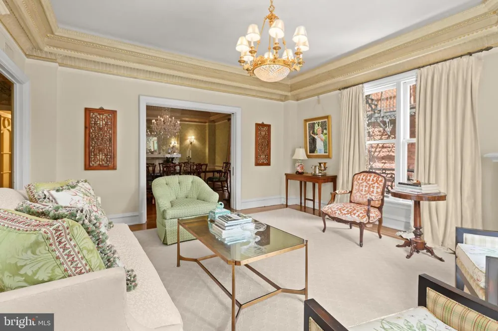 700 WASHINGTON PLACE #2D Baltimore, MD 21201