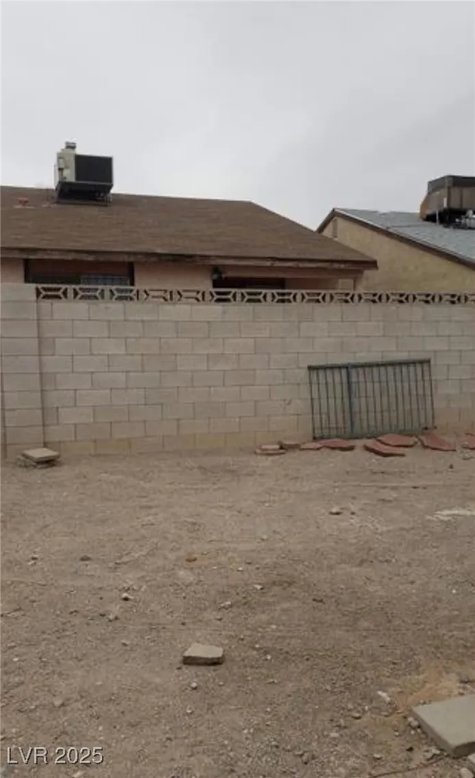 3630 Three Bars Court Las Vegas, NV 89115