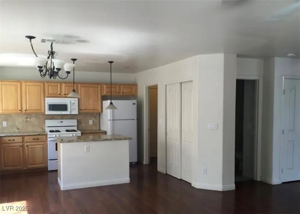9076 Quarrystone Way Las Vegas, NV 89123