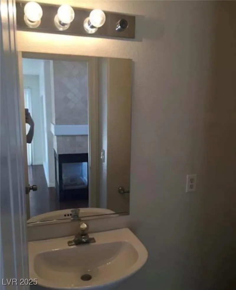 9076 Quarrystone Way Las Vegas, NV 89123