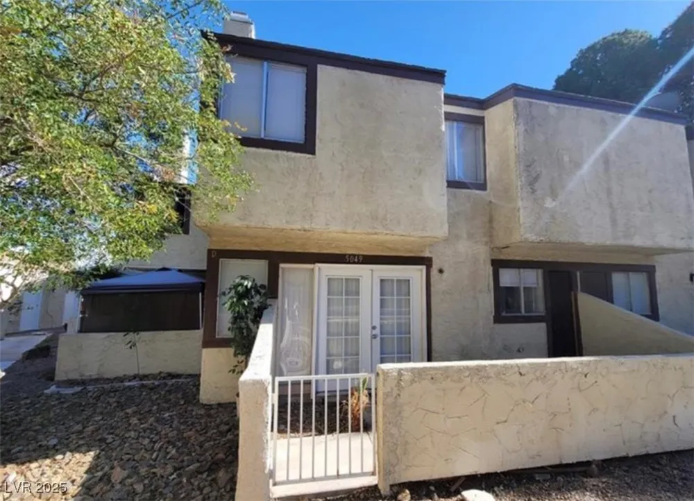 5049 Spencer Street #D Las Vegas, NV 89119