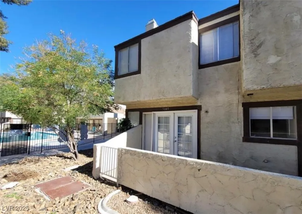 5049 Spencer Street #D Las Vegas, NV 89119