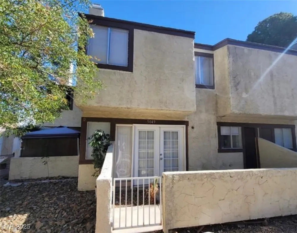 5049 Spencer Street #D Las Vegas, NV 89119