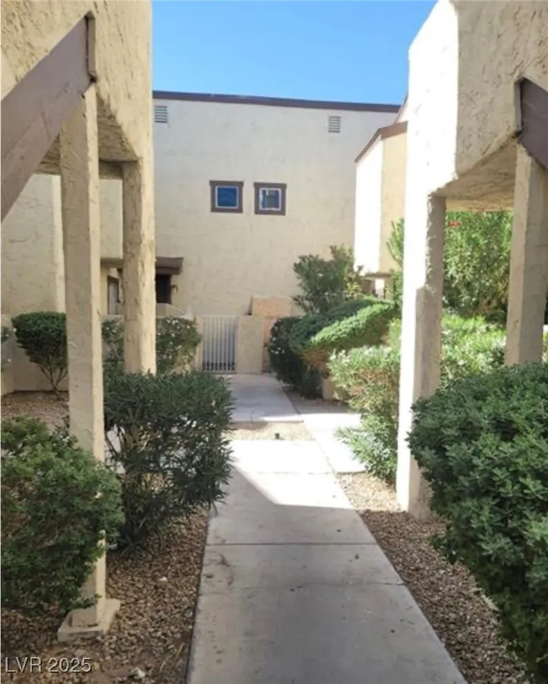 5049 Spencer Street #D Las Vegas, NV 89119