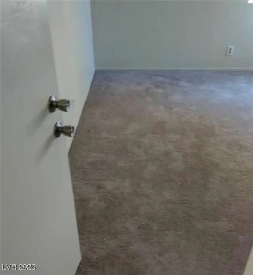 5049 Spencer Street #D Las Vegas, NV 89119