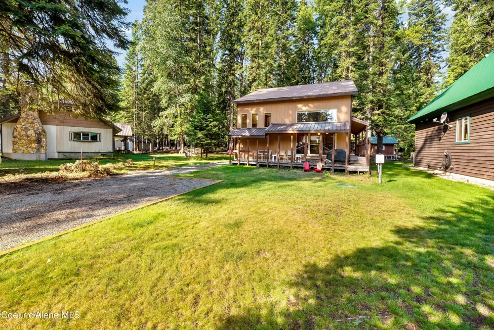 52 White Fir Lane Nordman, ID 83848