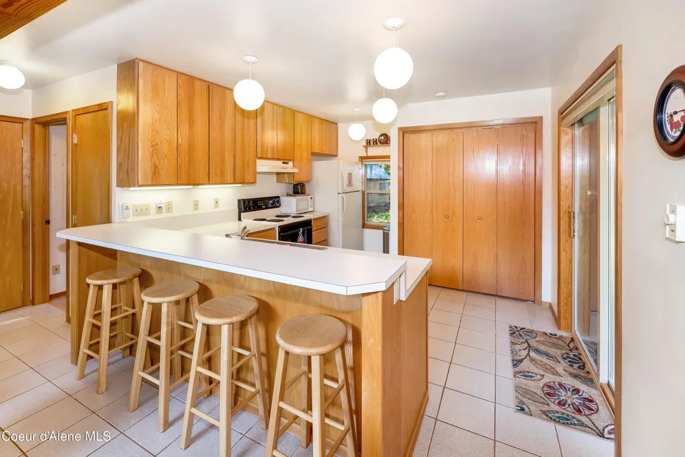 52 White Fir Lane Nordman, ID 83848