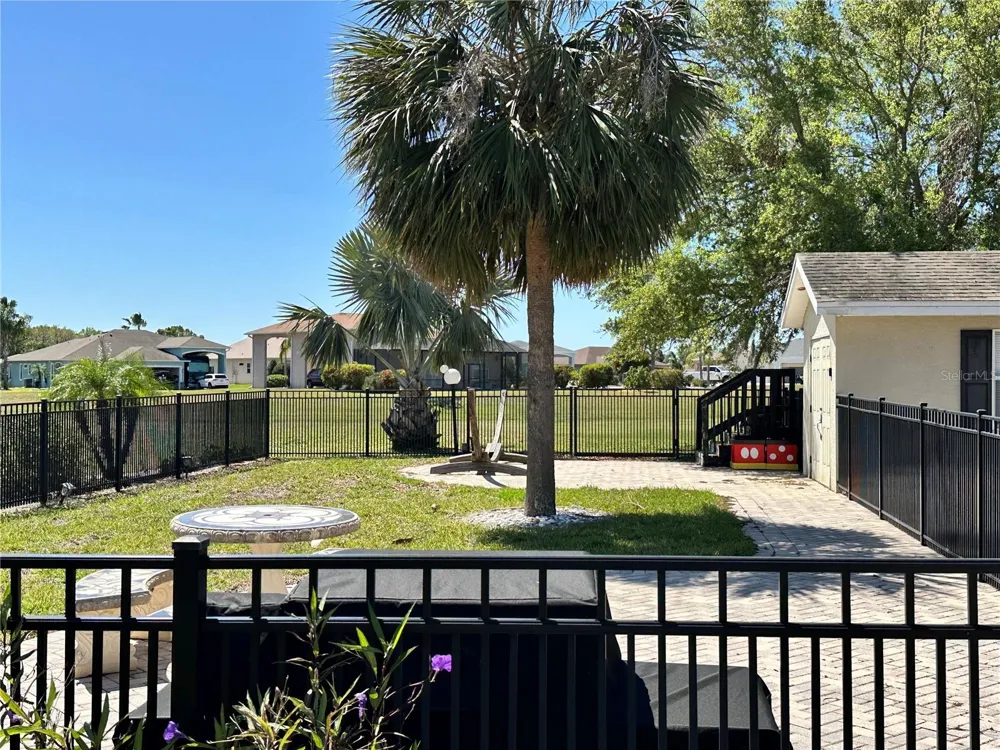728 TEABERRY TRAIL Polk City, FL 33868