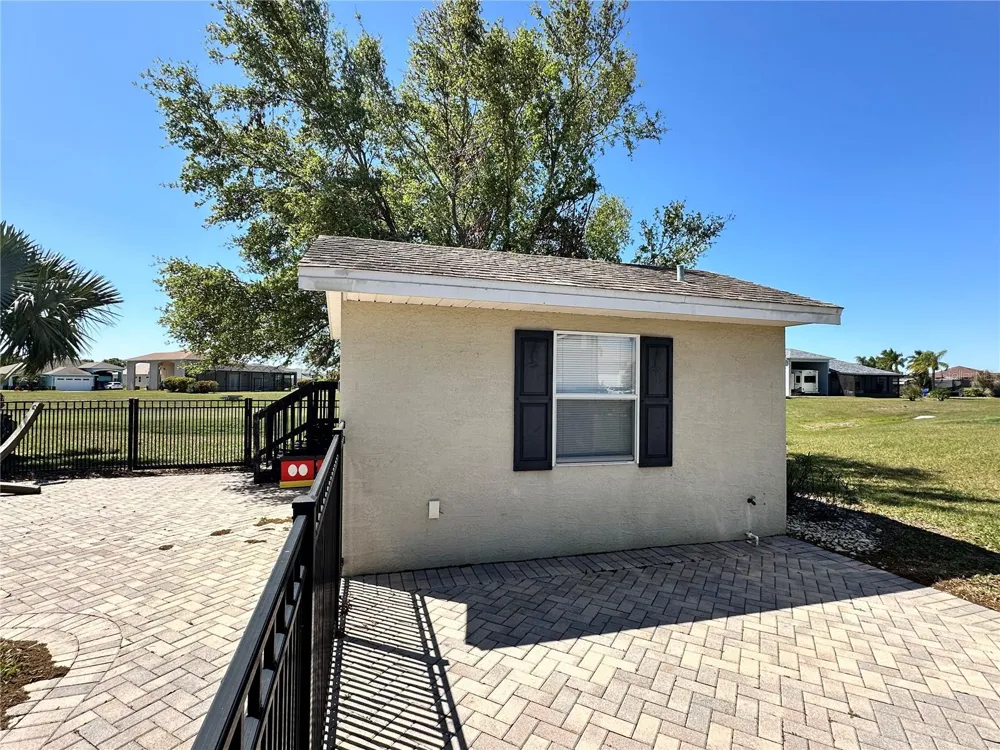 728 TEABERRY TRAIL Polk City, FL 33868