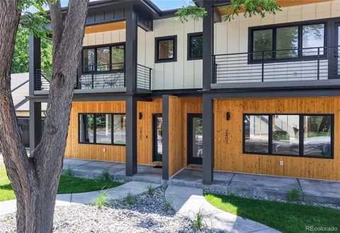 2405 S Franklin