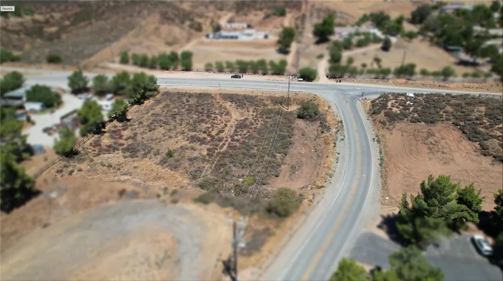 Corner Sierra Hwy & Agua Dulce Agua Dulce, CA 91390