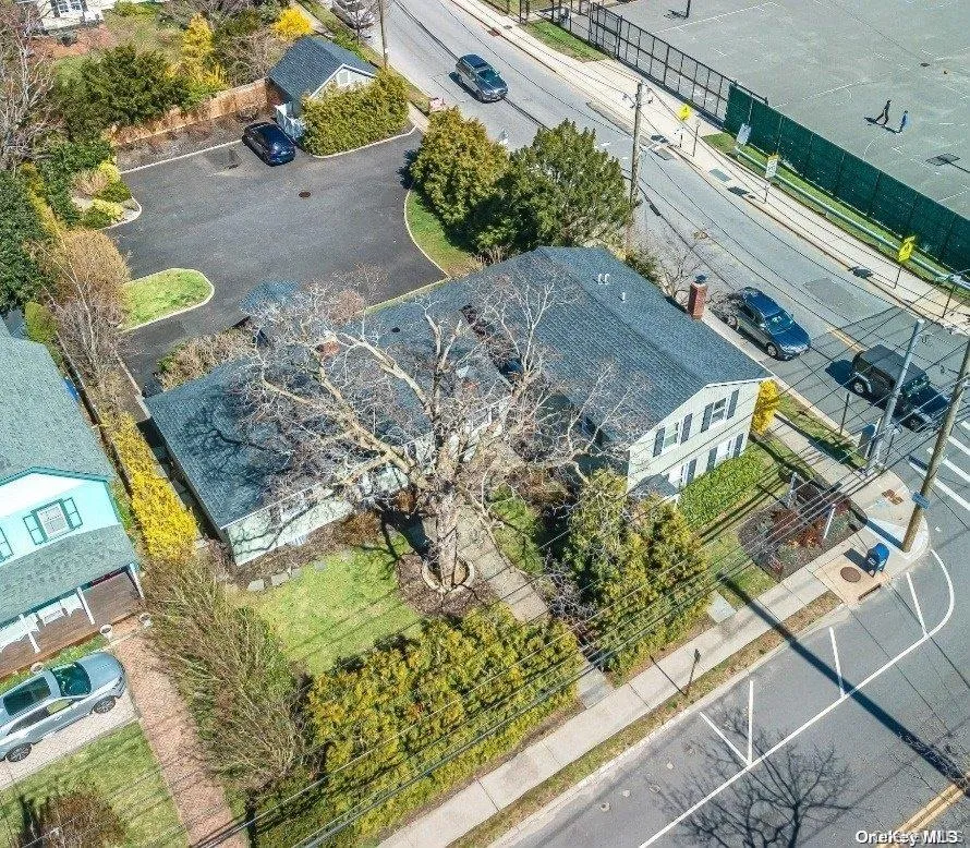 188 W Main Street Oyster Bay, NY 11771