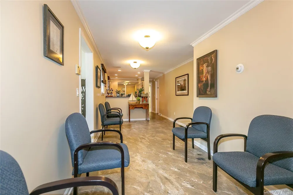 188 W Main Street Oyster Bay, NY 11771