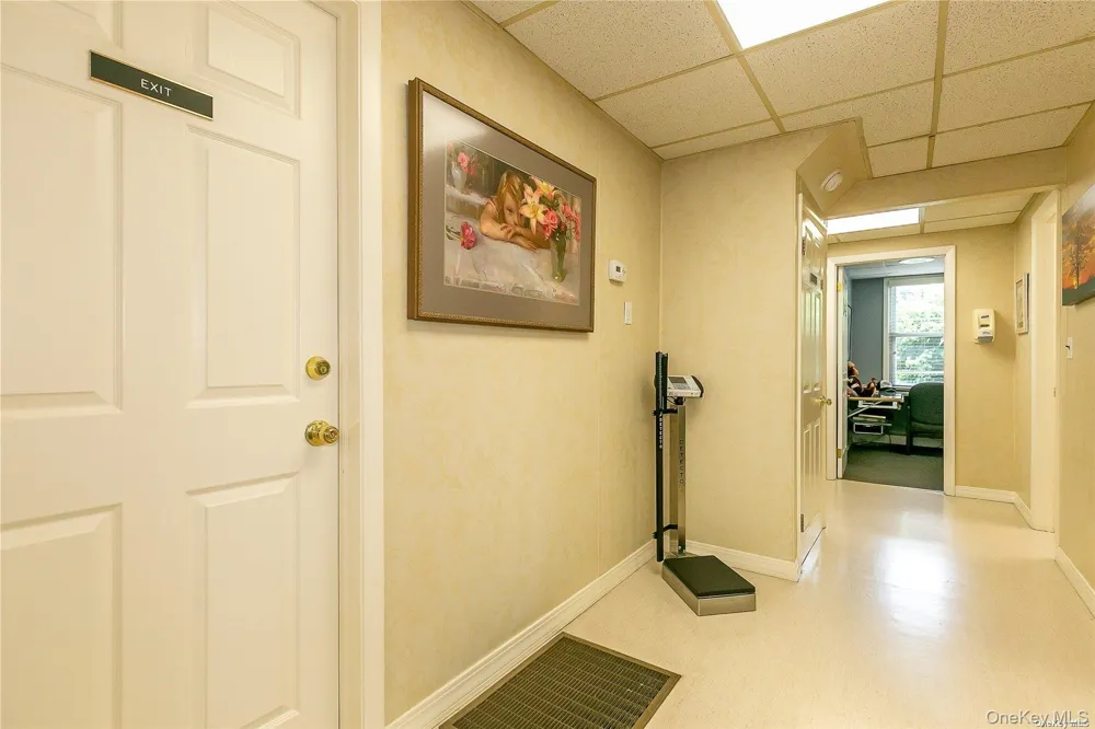 188 W Main Street Oyster Bay, NY 11771
