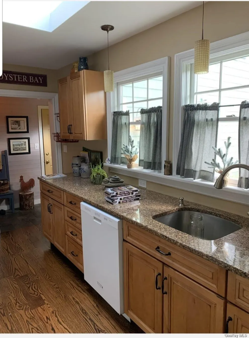 188 W Main Street Oyster Bay, NY 11771