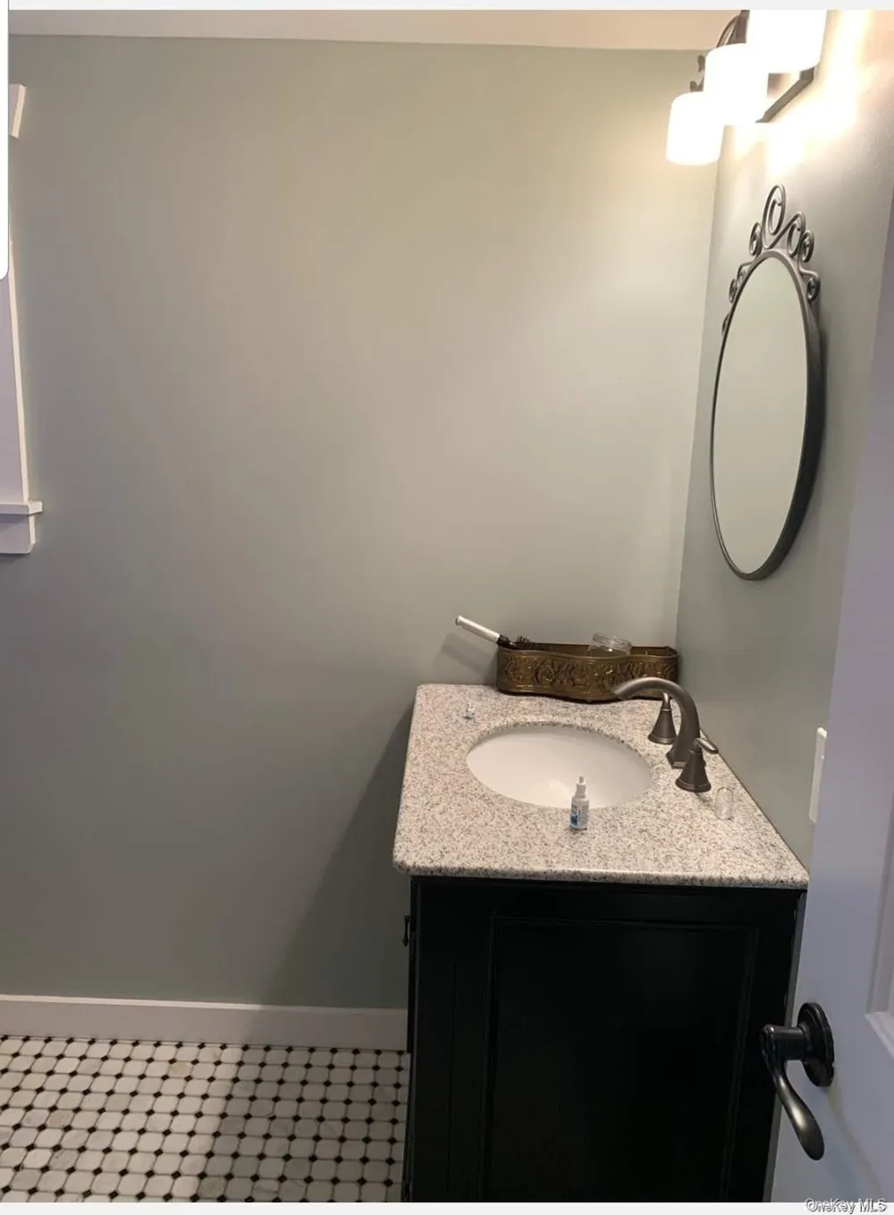 188 W Main Street Oyster Bay, NY 11771