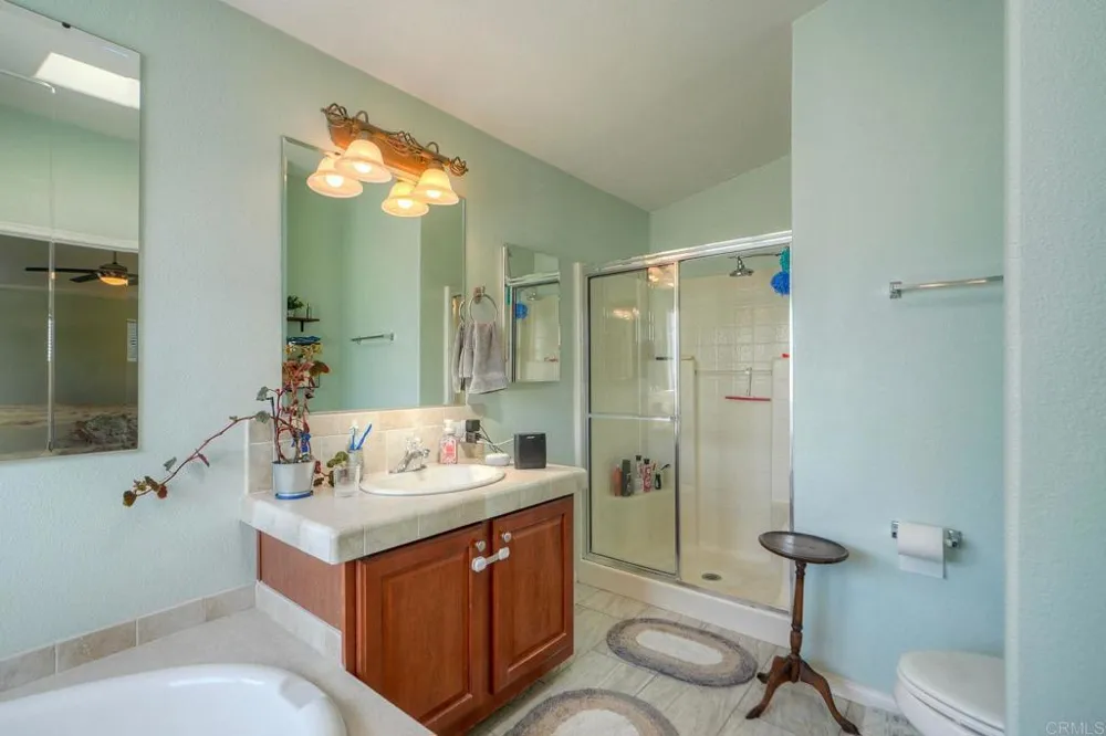 18218 Paradise Mountain Rd Spc 80 #Lot 80 Valley Center, CA 92082