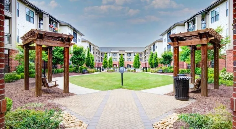 10624 Parrish Street #B1 Matthews, NC 28105