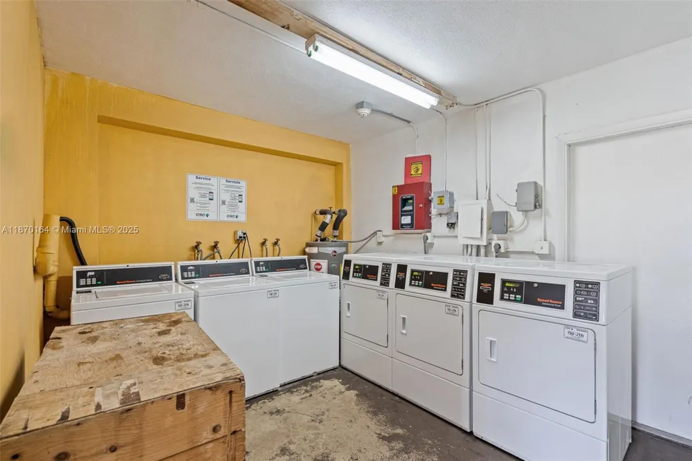 200 Croton Ave #104 Lantana, FL 33462