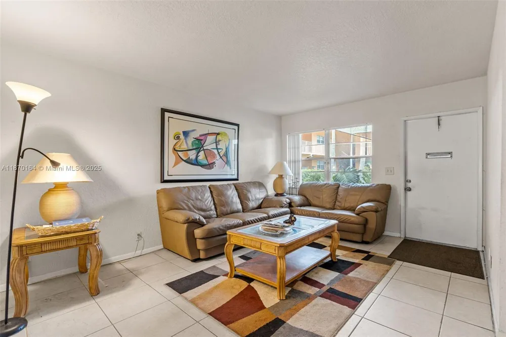 200 Croton Ave #104 Lantana, FL 33462