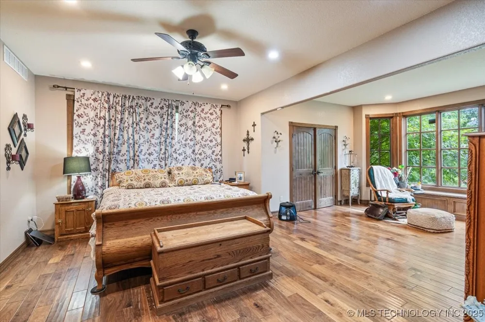 84799 S 4728 ROAD Stilwell, OK 74960