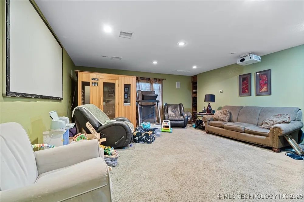 84799 S 4728 ROAD Stilwell, OK 74960
