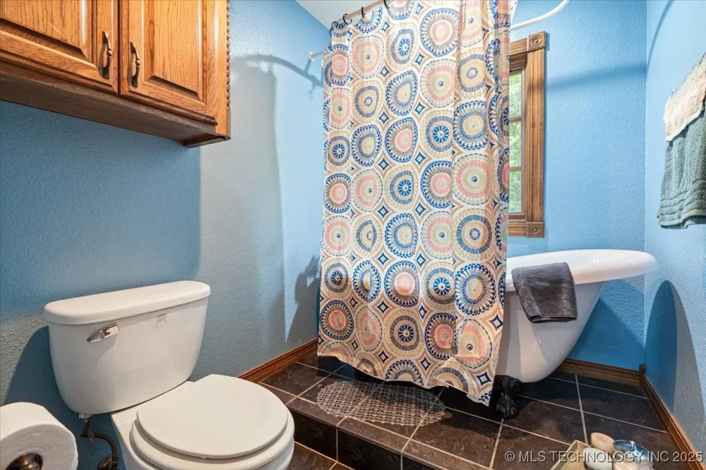 84799 S 4728 ROAD Stilwell, OK 74960