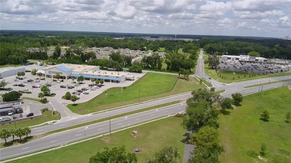 24206 DOC KARELAS DRIVE Newberry, FL 32669