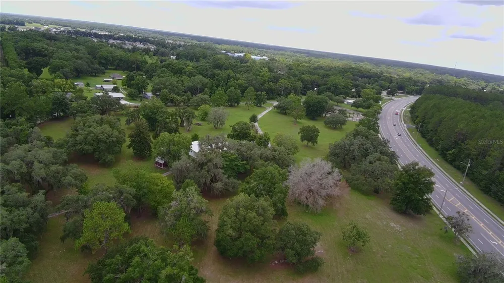 24206 DOC KARELAS DRIVE Newberry, FL 32669