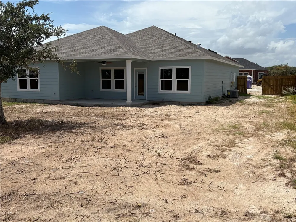 2534 Hewlett Ingleside, TX 78362