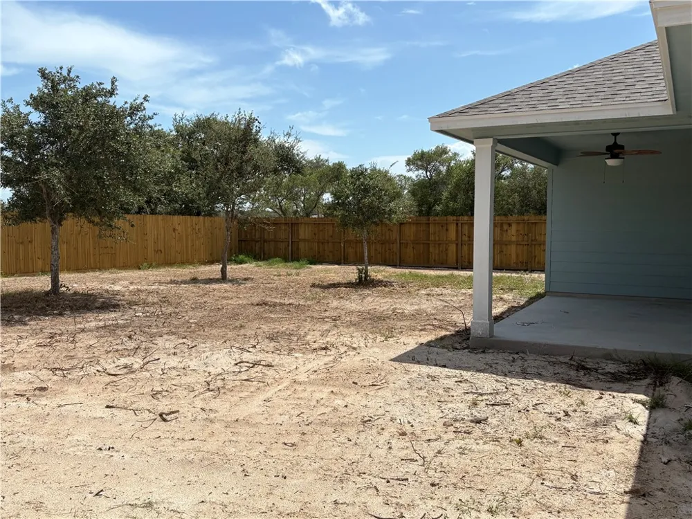 2534 Hewlett Ingleside, TX 78362