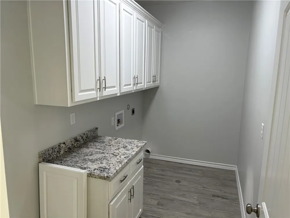 2534 Hewlett Ingleside, TX 78362
