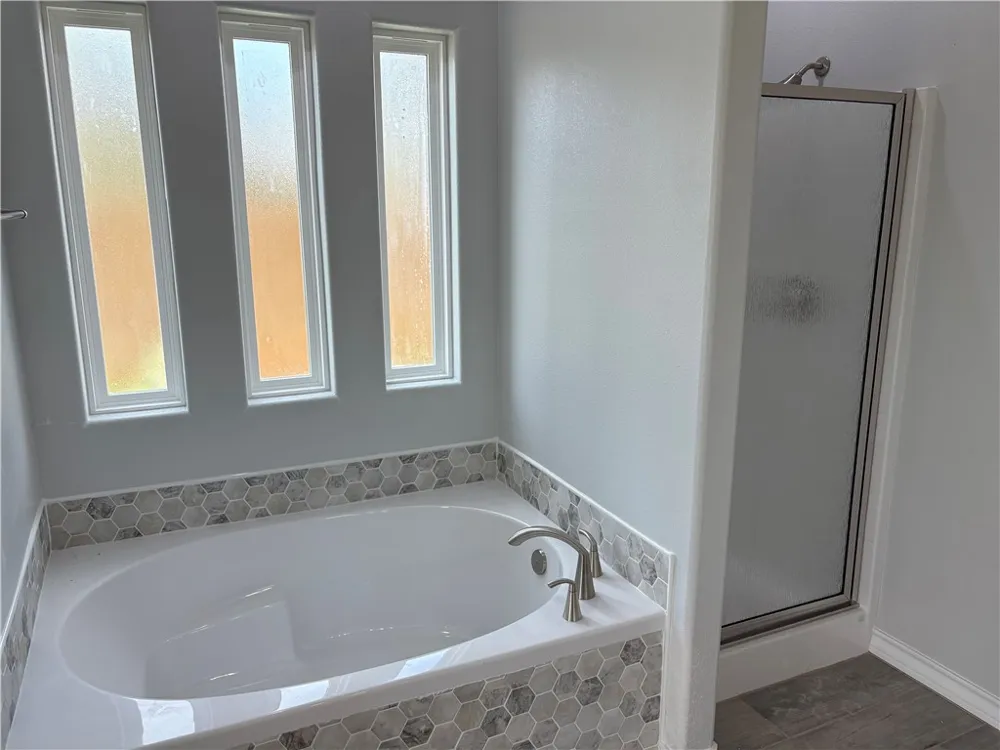 2534 Hewlett Ingleside, TX 78362