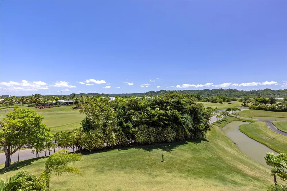 500 PLANTATION DRIVE #3-202 Dorado, PR 00646