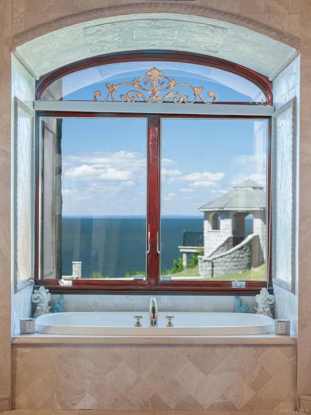 3875 Hallock Lane Mattituck, NY 11952