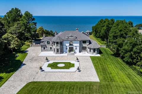 3875 Hallock Lane
