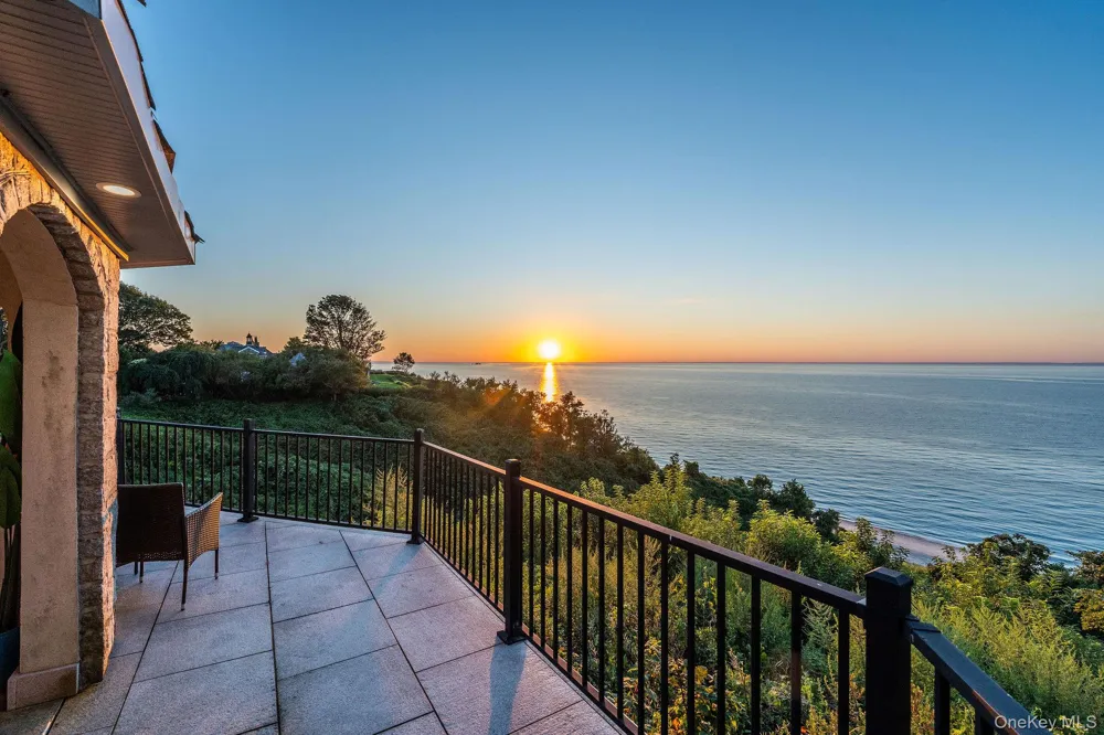 3875 Hallock Lane Mattituck, NY 11952