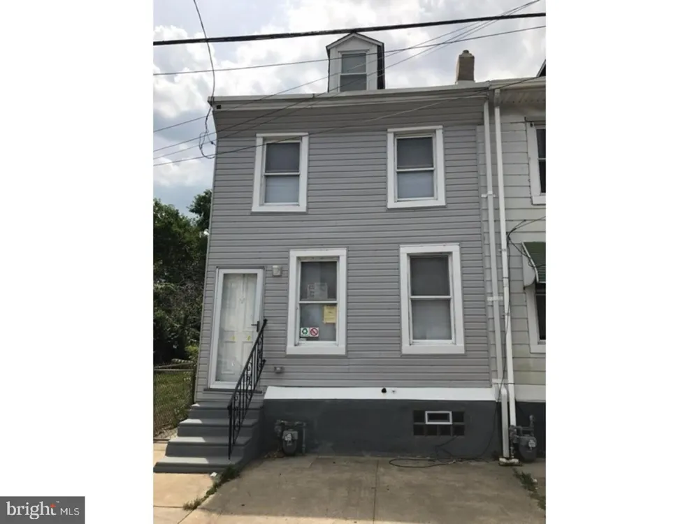 220 KERLIN STREET Chester, PA 19013