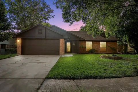 3106 Sungate Drive